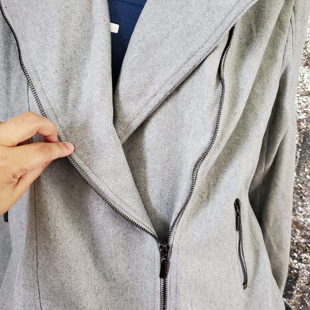 Yoki Jacket - image 3